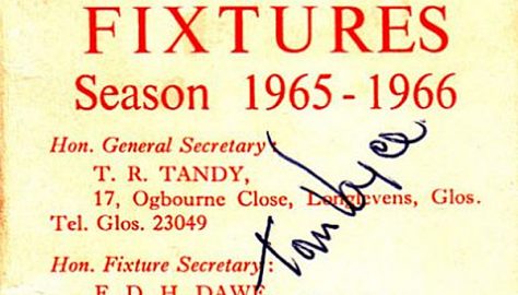Tom Voyce autograph on a 1965/66 fixture list