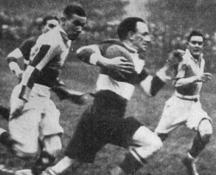 Norman Daniell scores the first try for Gloucester against Harlequins at Kingsholm 29/9/1923